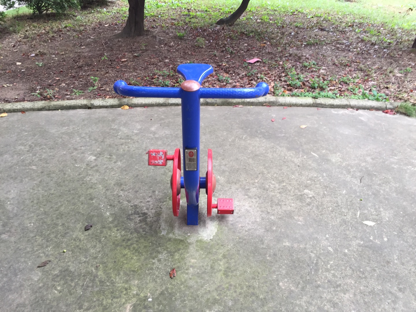 直立健身車