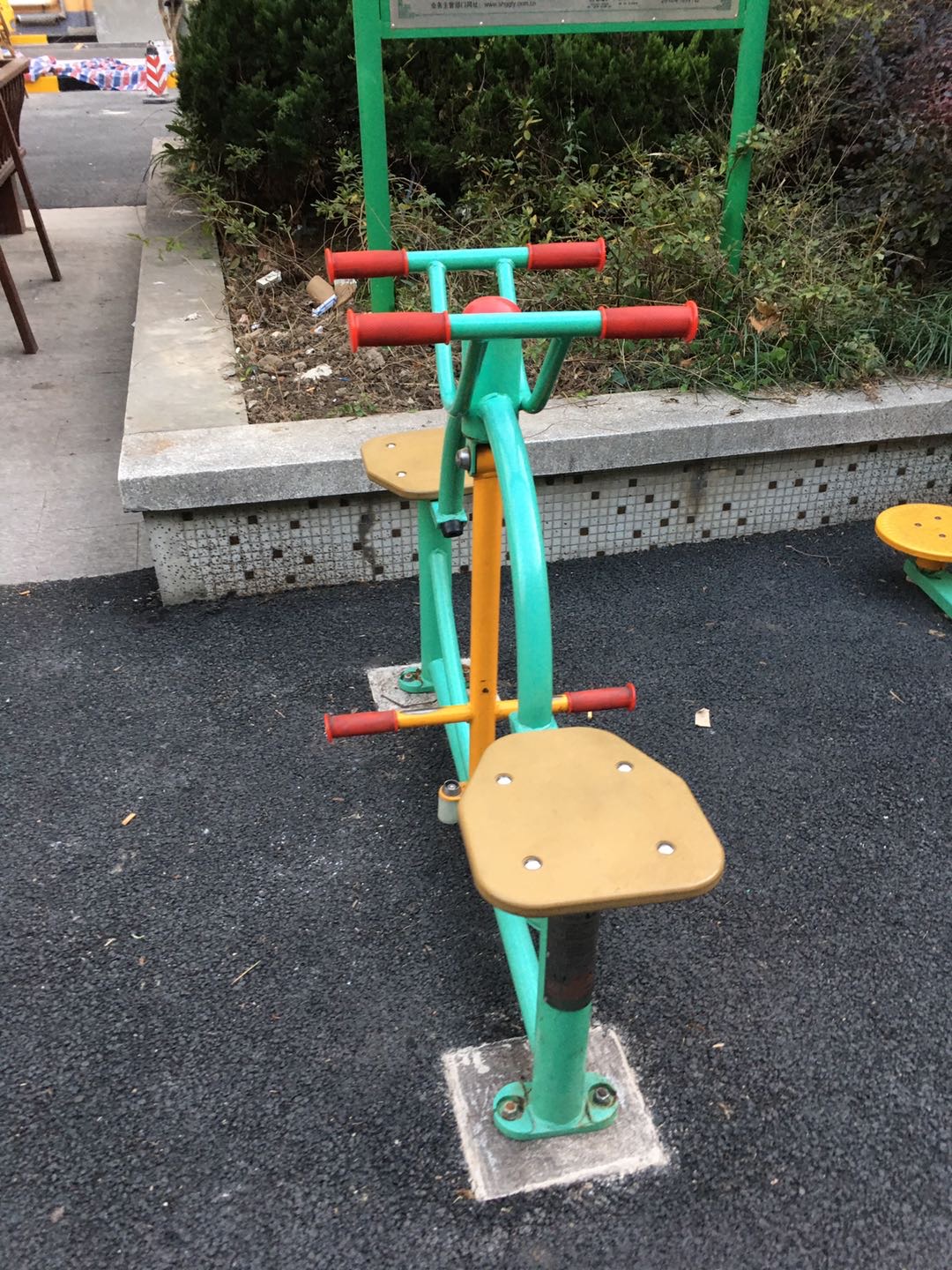 下肢康復器