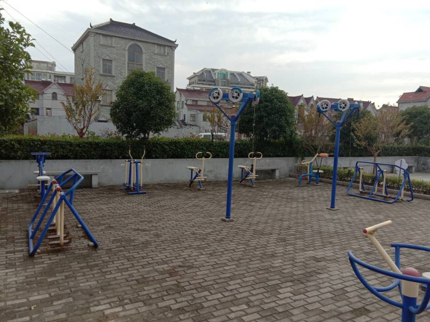 陸路村2組健身點(diǎn)