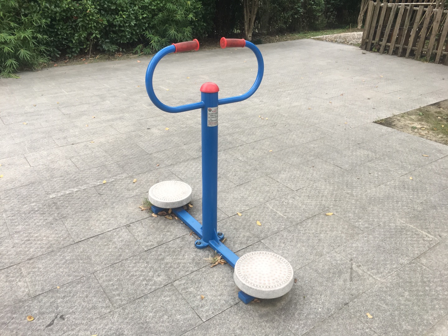 扭腰器