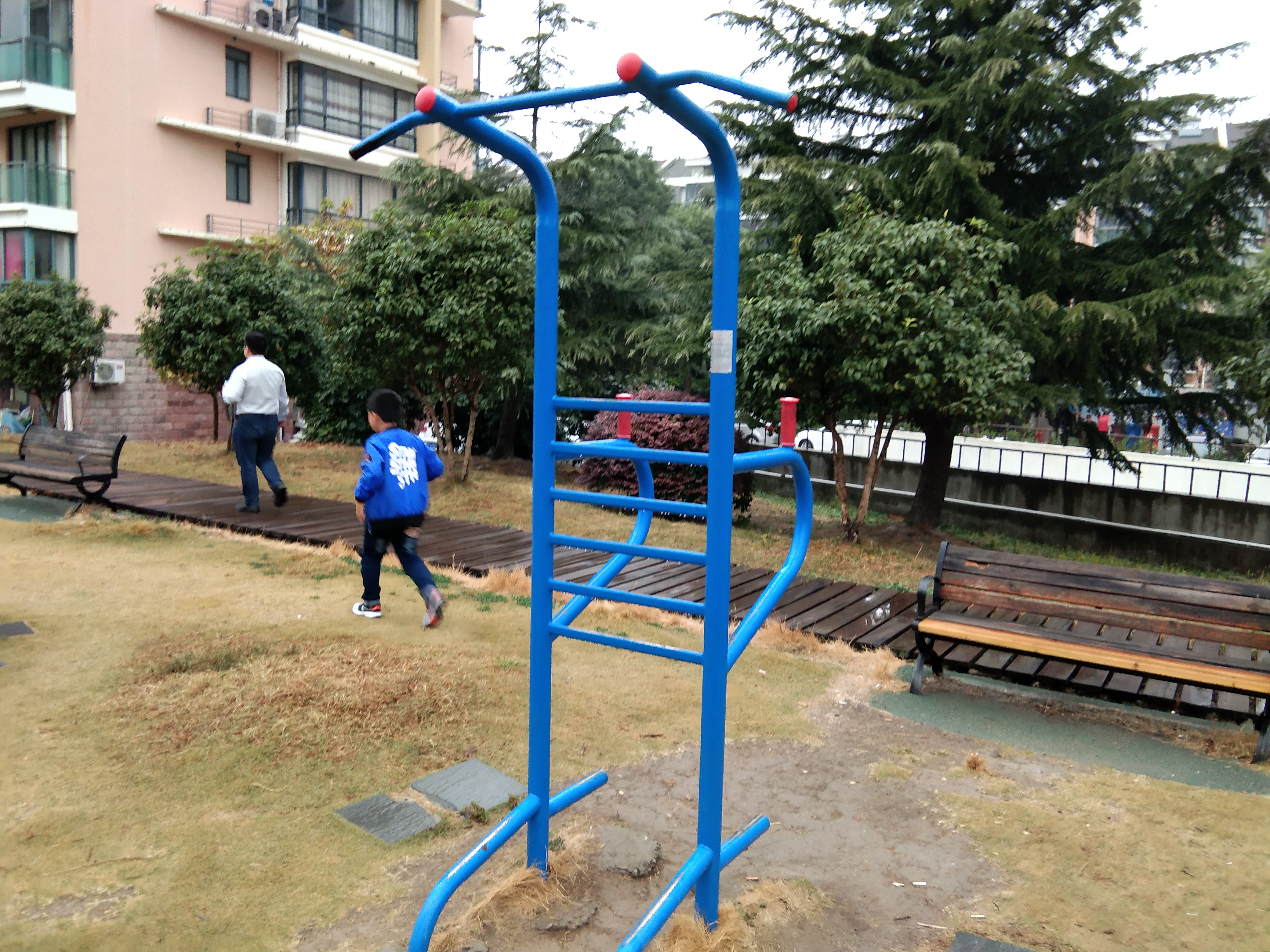 多功能訓(xùn)練器