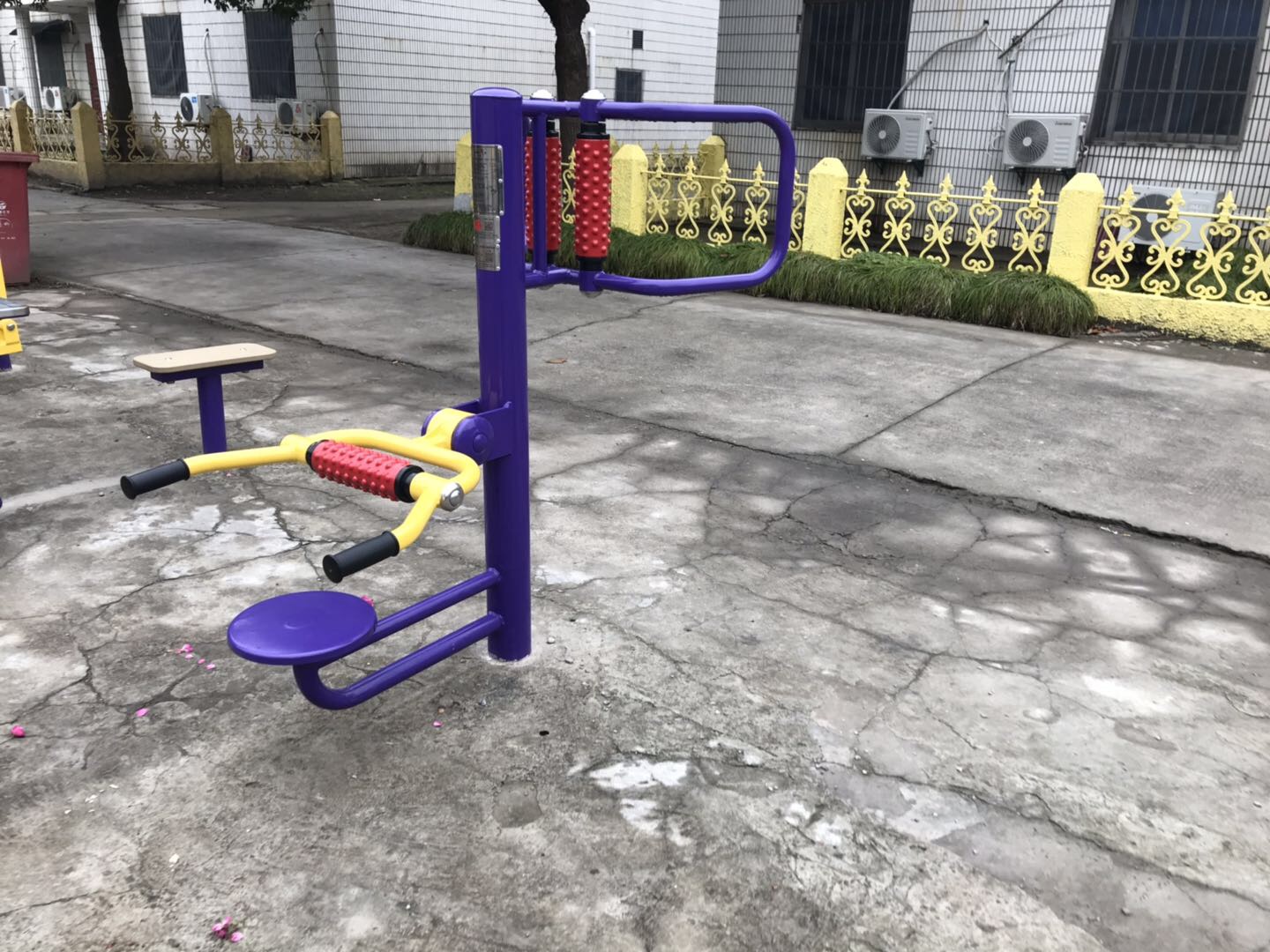 腰背按摩器