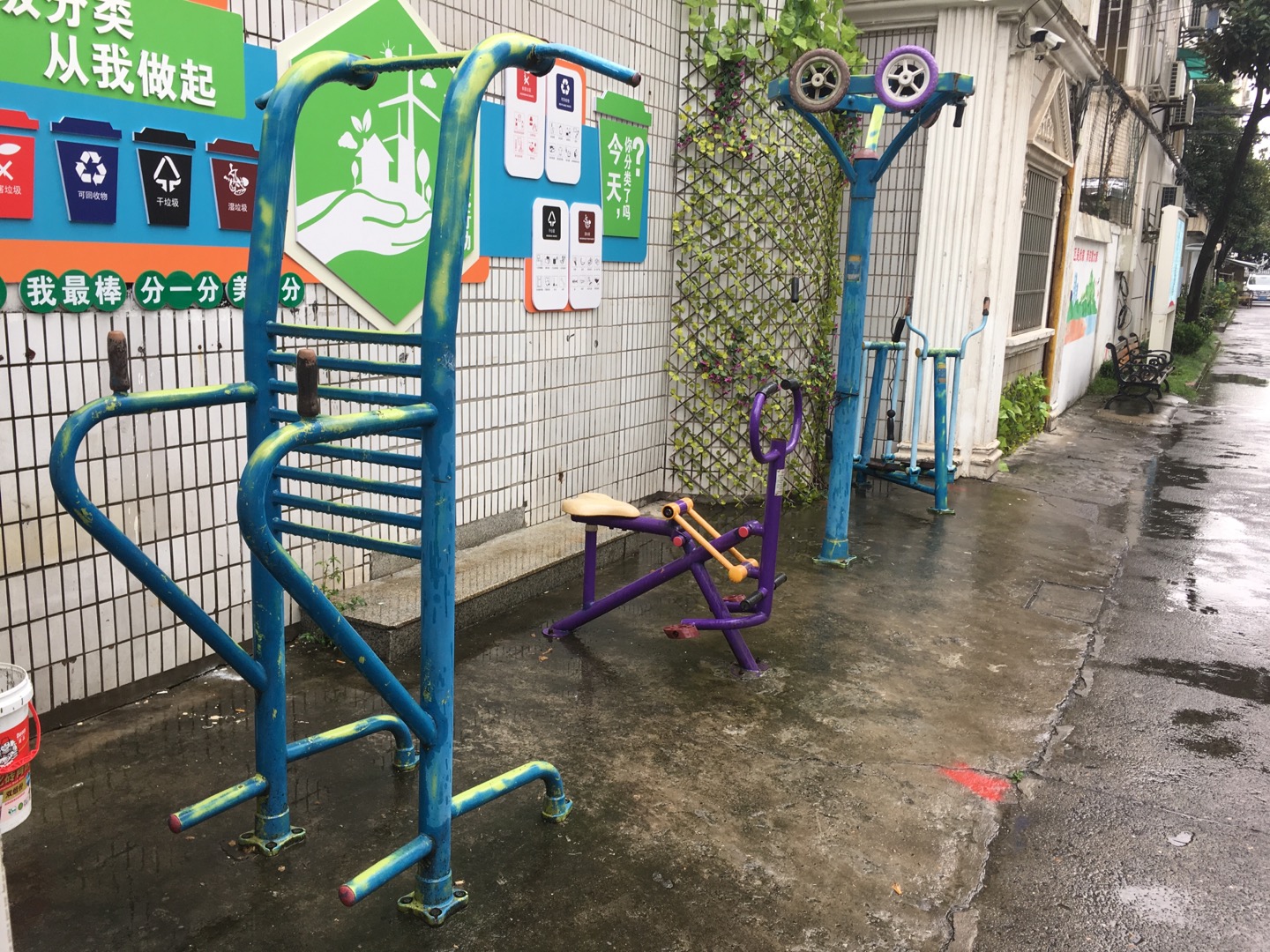 梅川社區(qū)健身苑點(diǎn)（1）