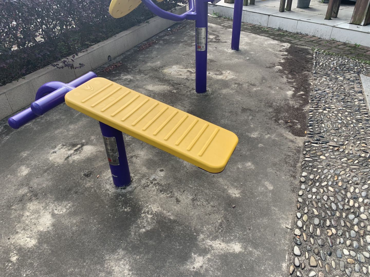 單人腹肌架