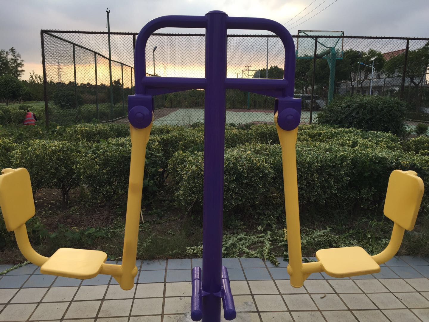 雙位蹬力器
