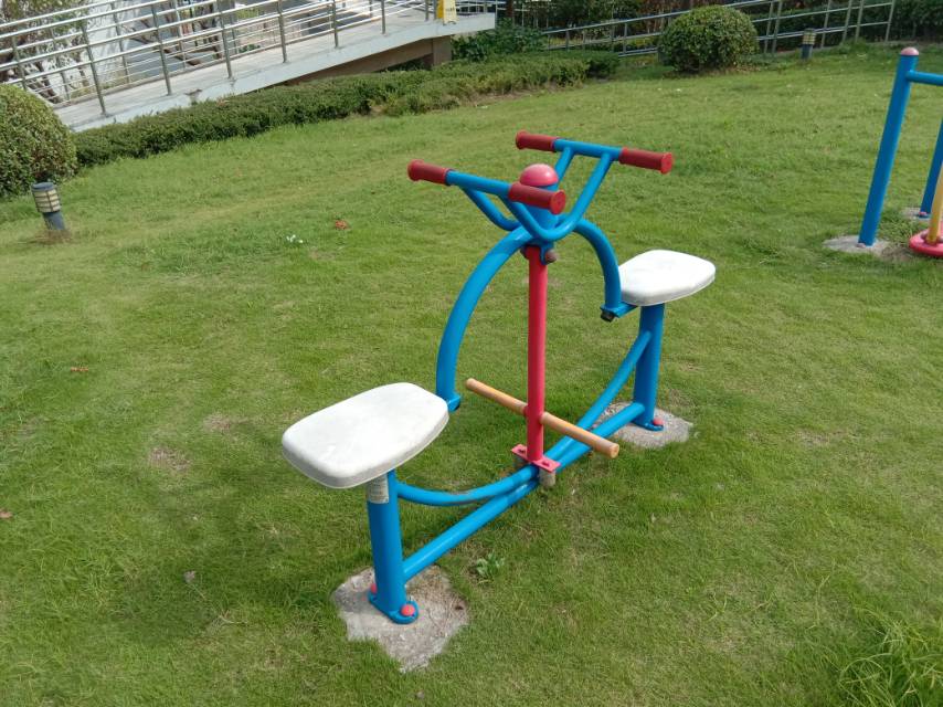 下肢鍛煉器