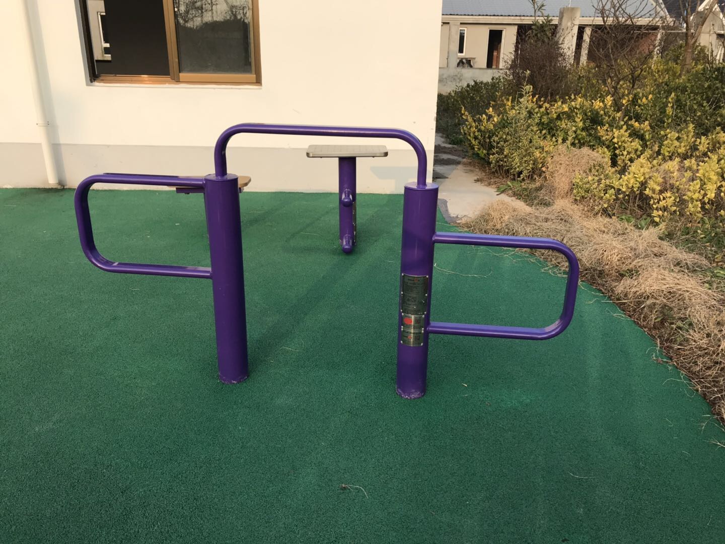 彈振壓腿器