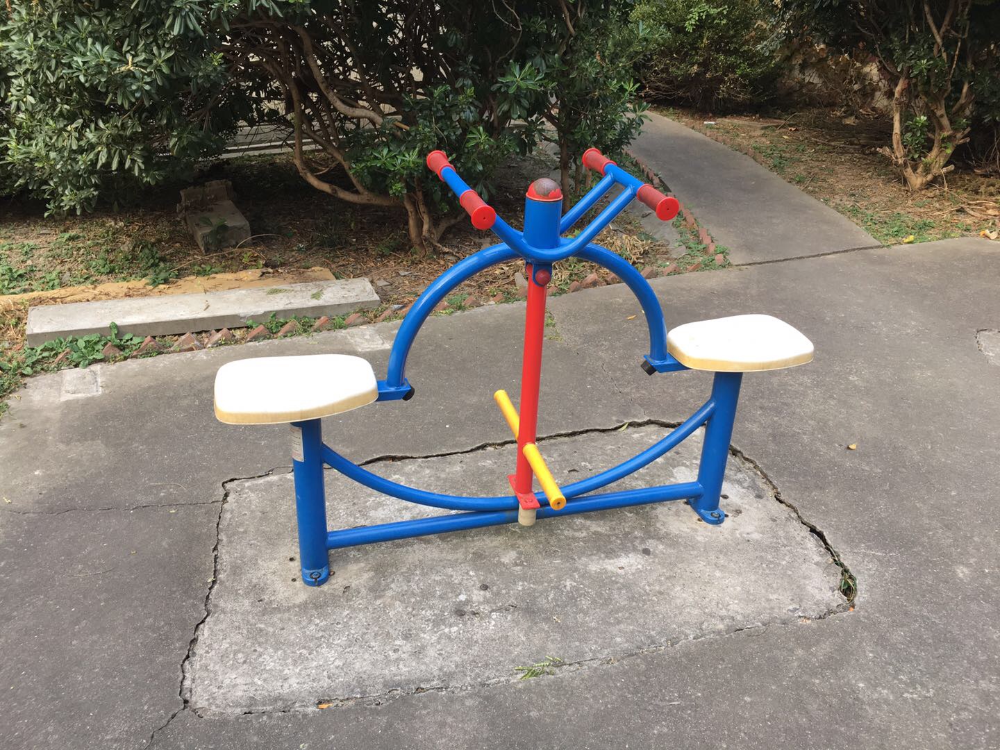 下肢康復器