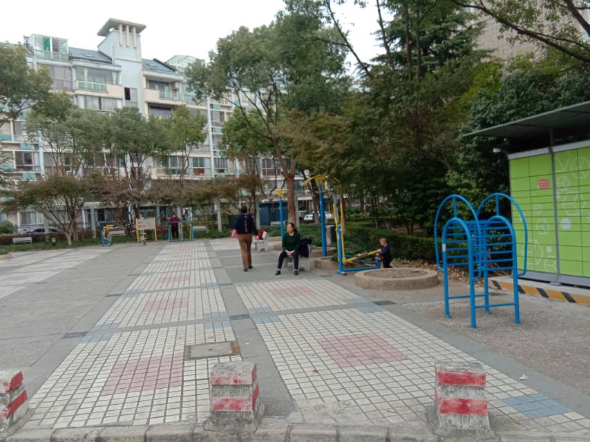 界龍陽光苑（1100）健身點