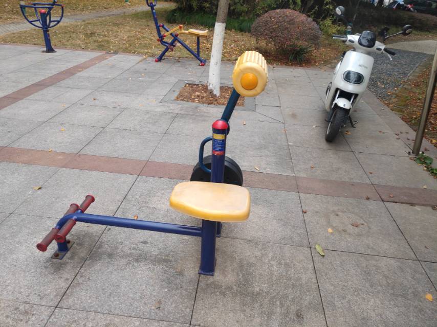 腹背鍛煉器