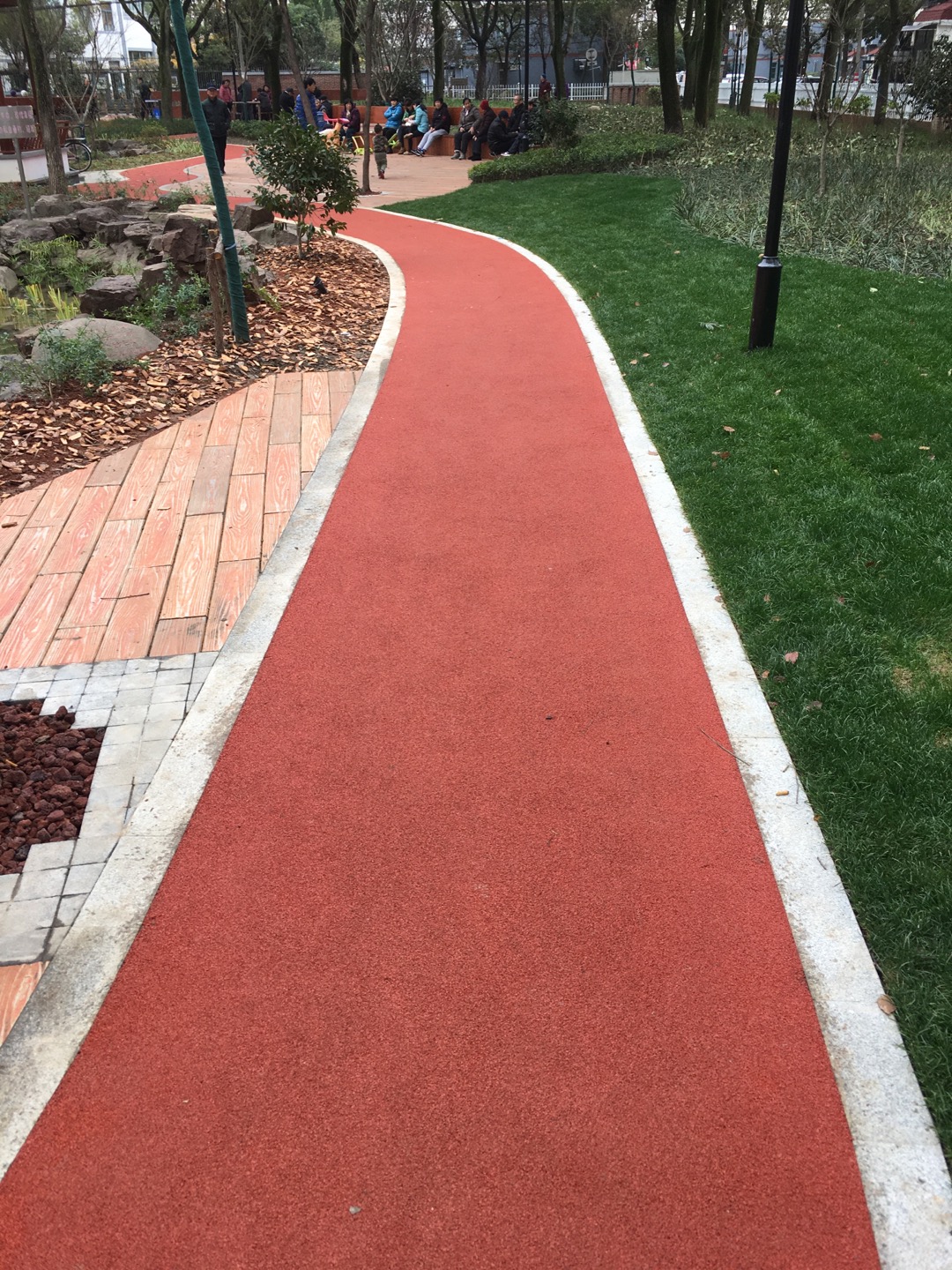 人樂小花園健身步道