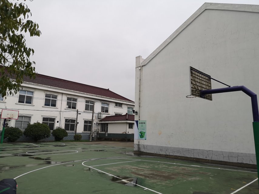 九龍村籃球場
