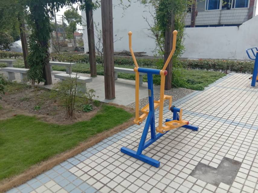 室外橢圓機