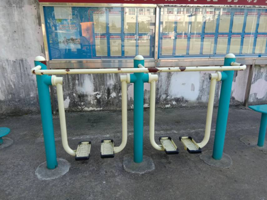 雙位太空漫步機(jī)