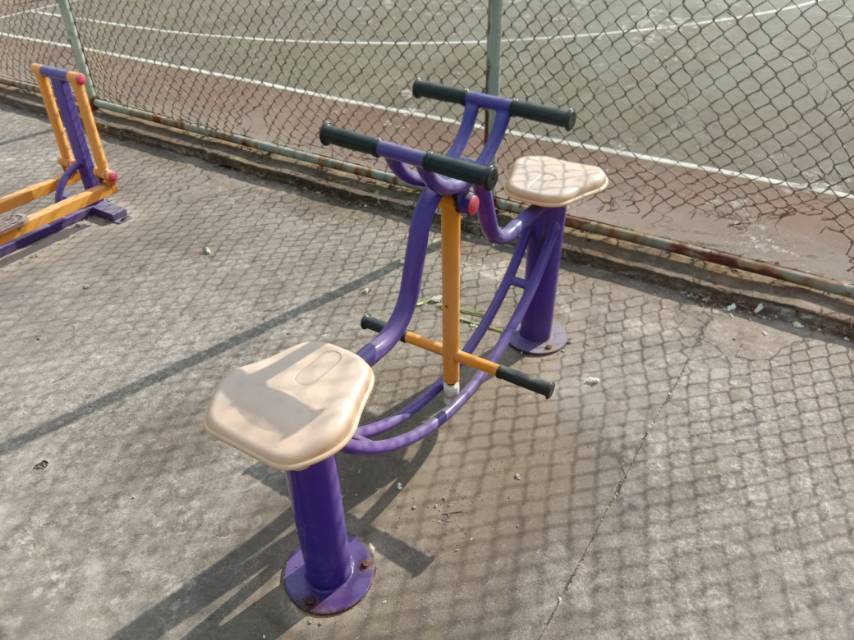 下肢康復(fù)器