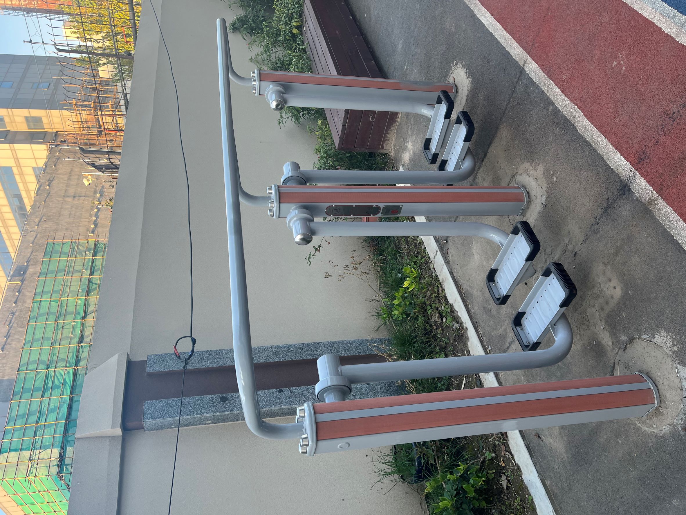 雙位太空漫步機