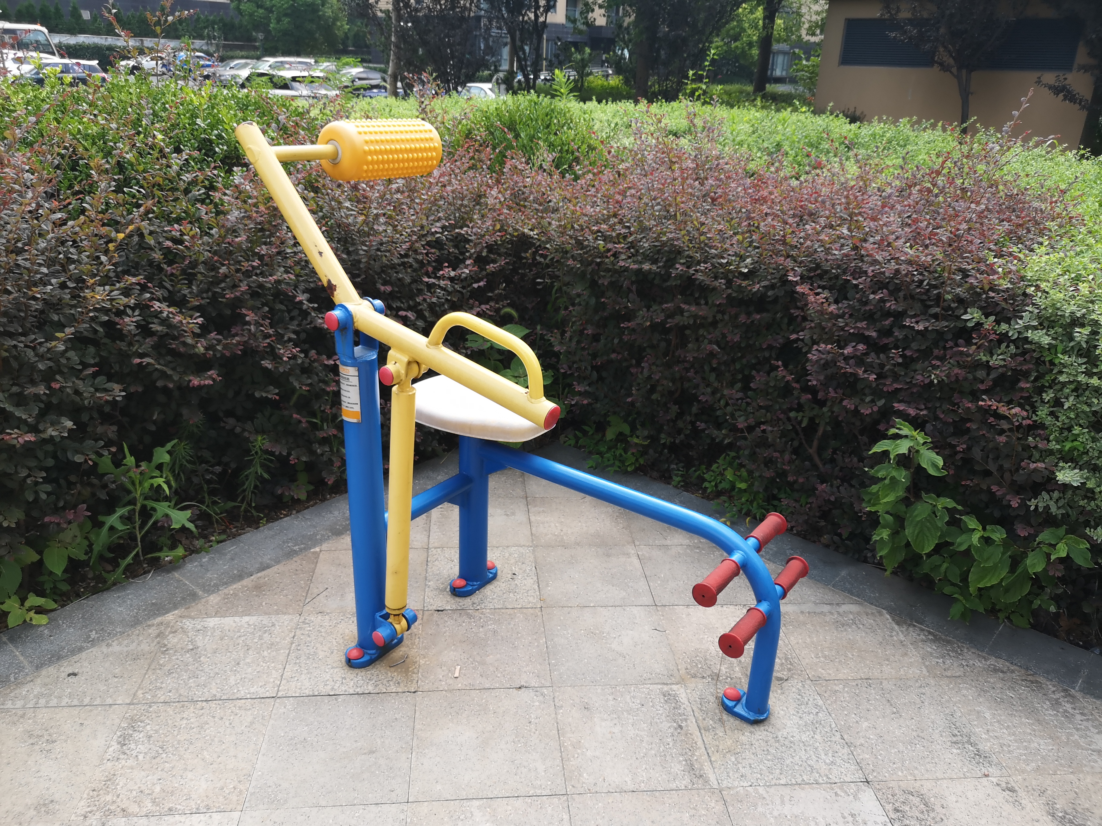 腹背鍛煉器