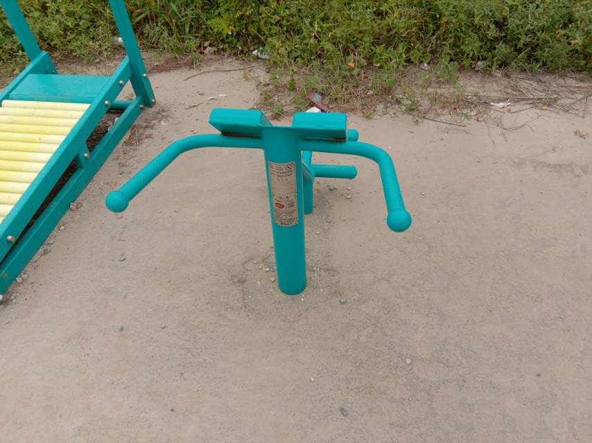 背肌訓練器