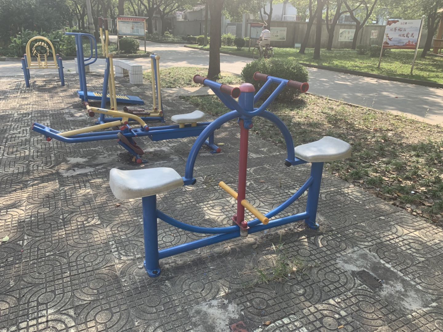 下肢康復器