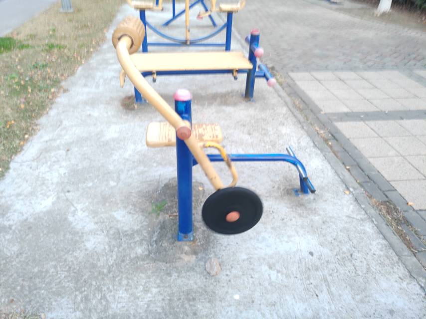 腹背鍛煉器