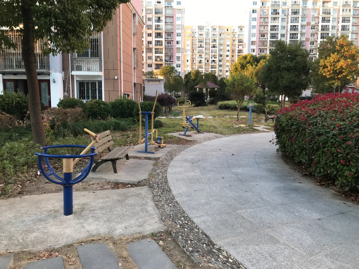 千匯三村千匯路581弄21號(hào)旁健身路徑