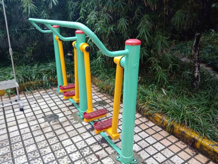 兩聯(lián)漫步機(jī)