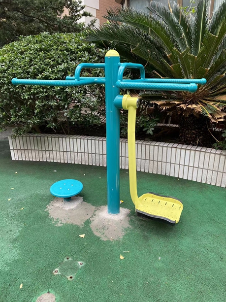 榮成居委會(huì)健身點(diǎn)（三）