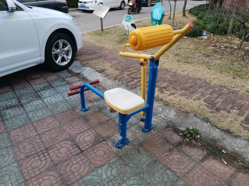 腹背鍛煉器