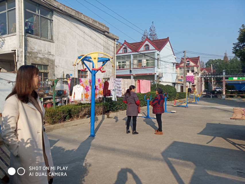 暮紫橋居委奚家宅廣場健身點(diǎn)