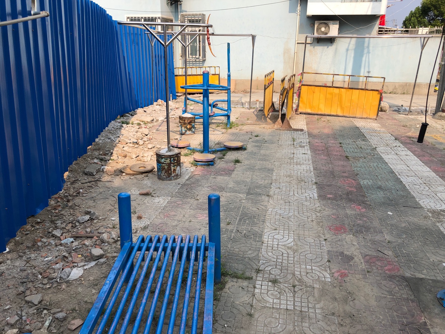 楊柳社區(qū)曹安路3580弄健身點