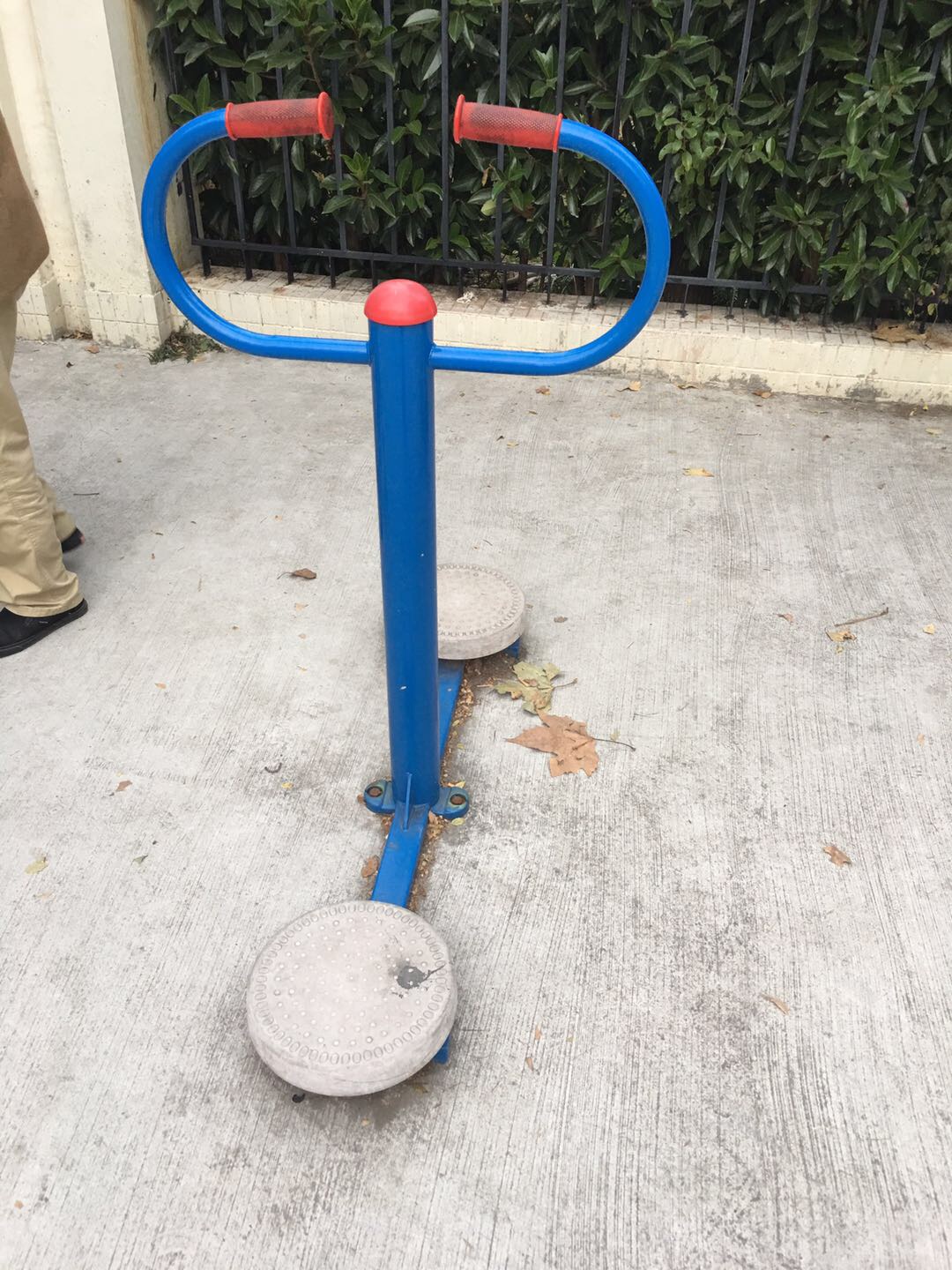 扭腰器