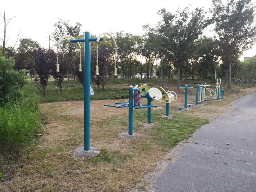 秦山村健身點