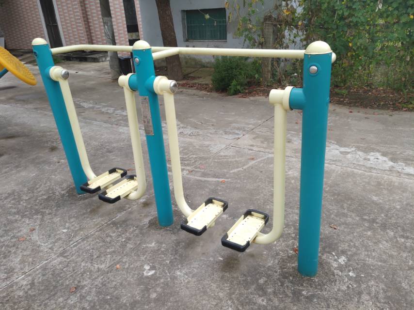 雙位太空漫步機(jī)
