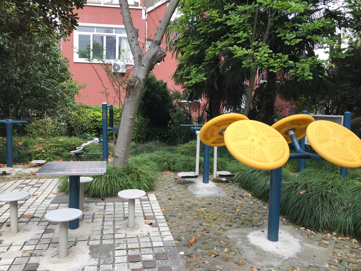 康虹花園市民益智健身苑點