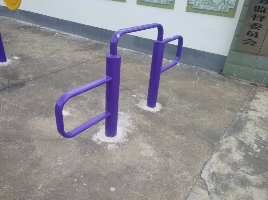 彈振壓腿器