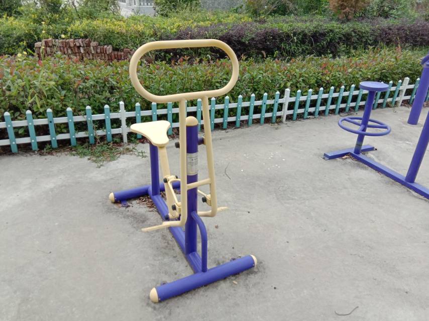 騎馬器