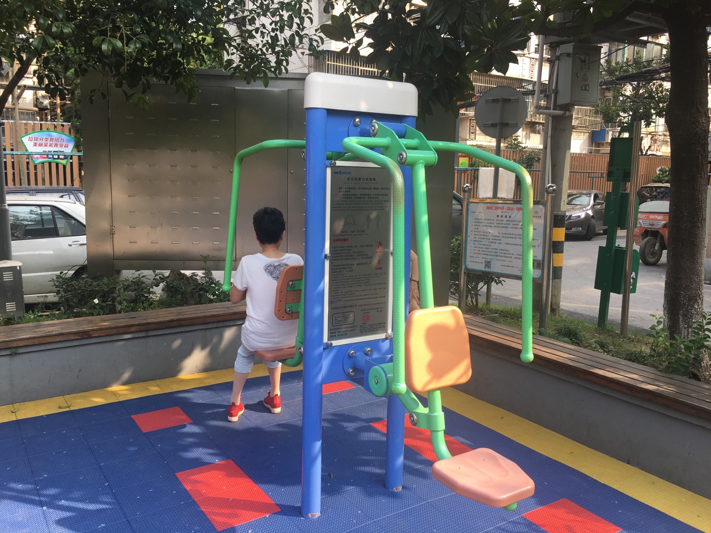 雙立柱前推訓練器