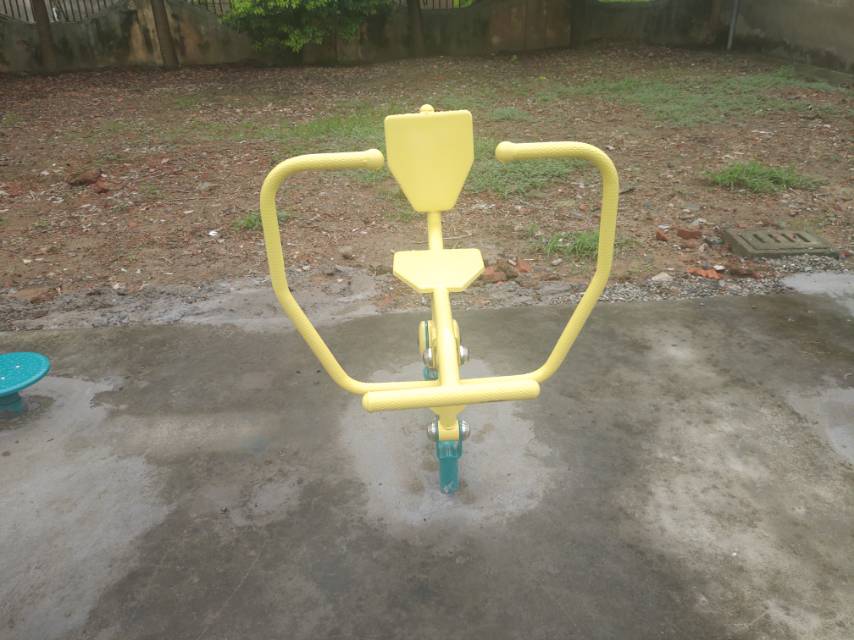 劃船器