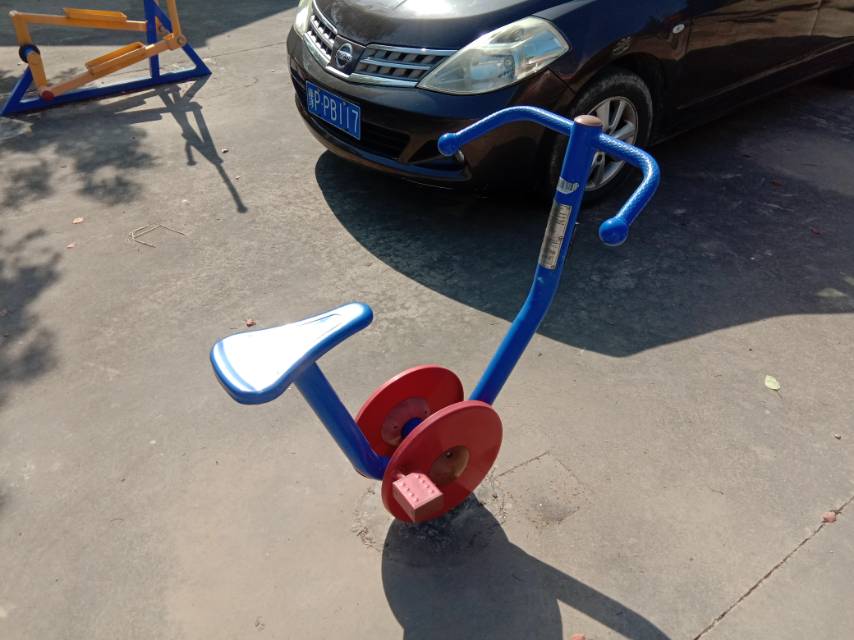 直立健身車
