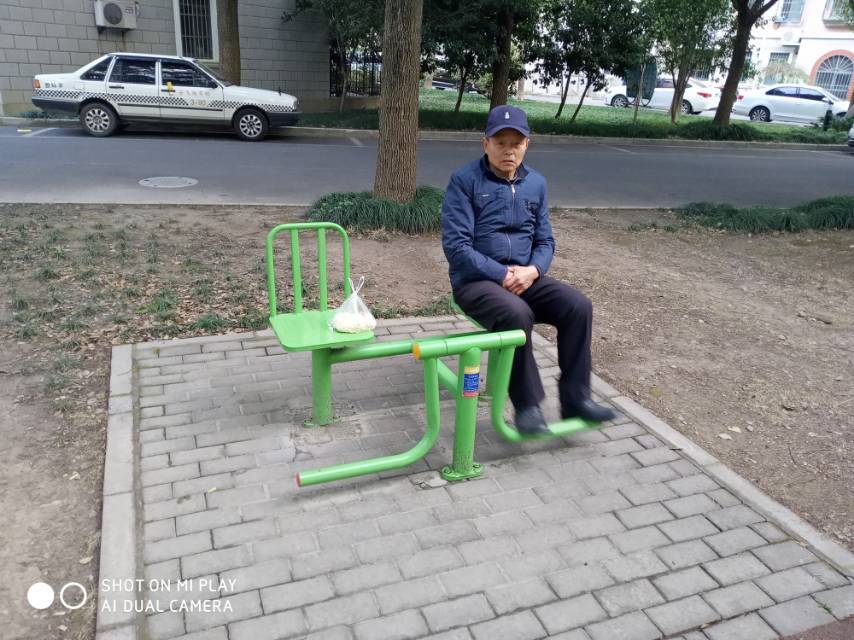 下肢鍛煉器