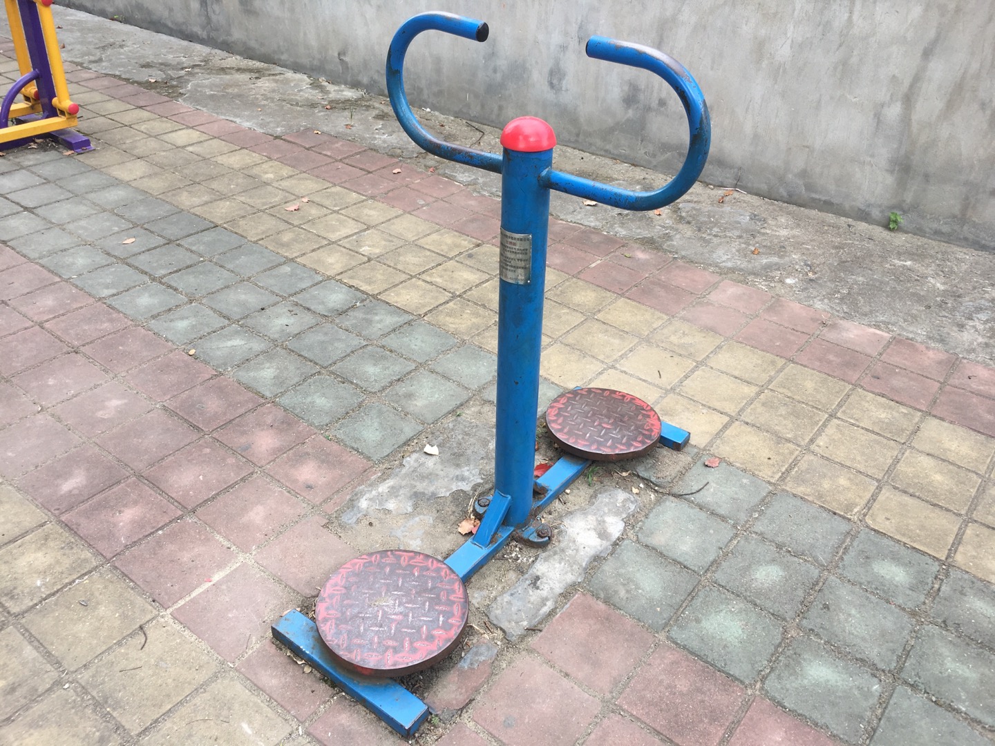 扭腰器