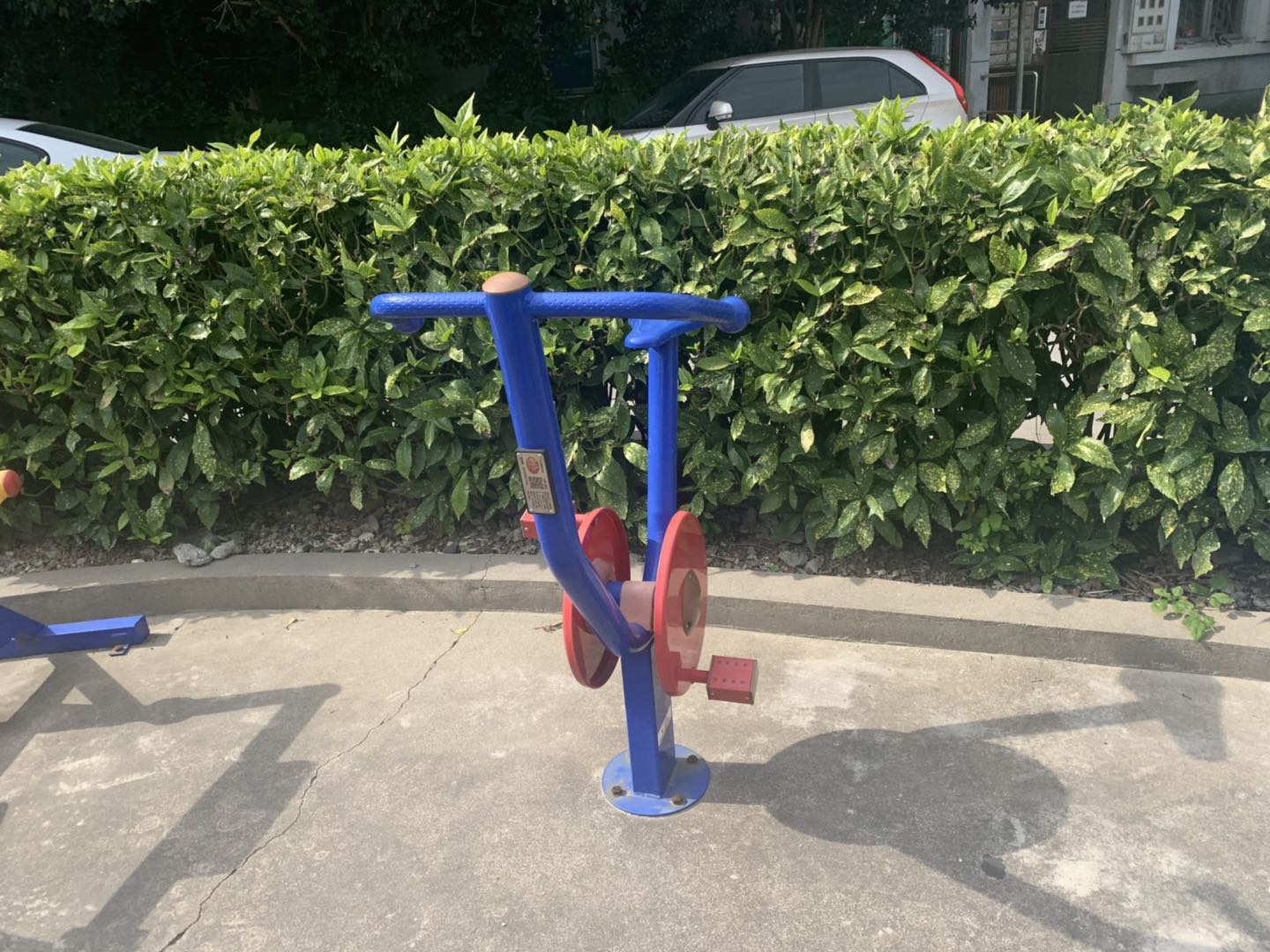 直立健身車