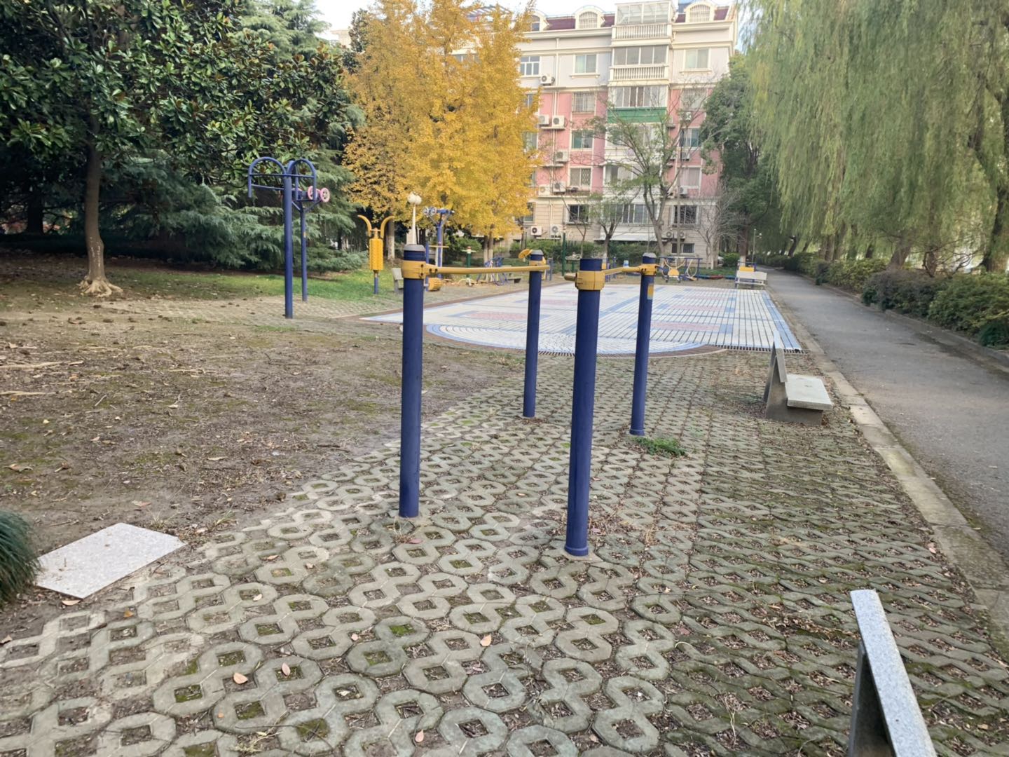 雙杠健身器