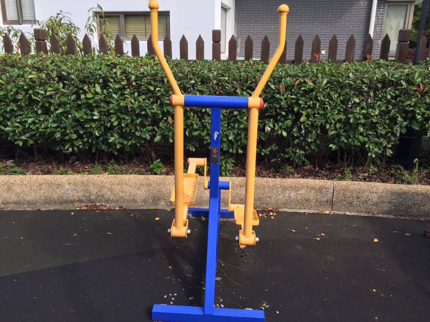 室外橢圓機