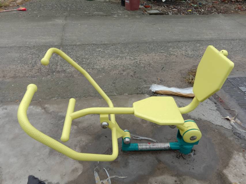 劃船器