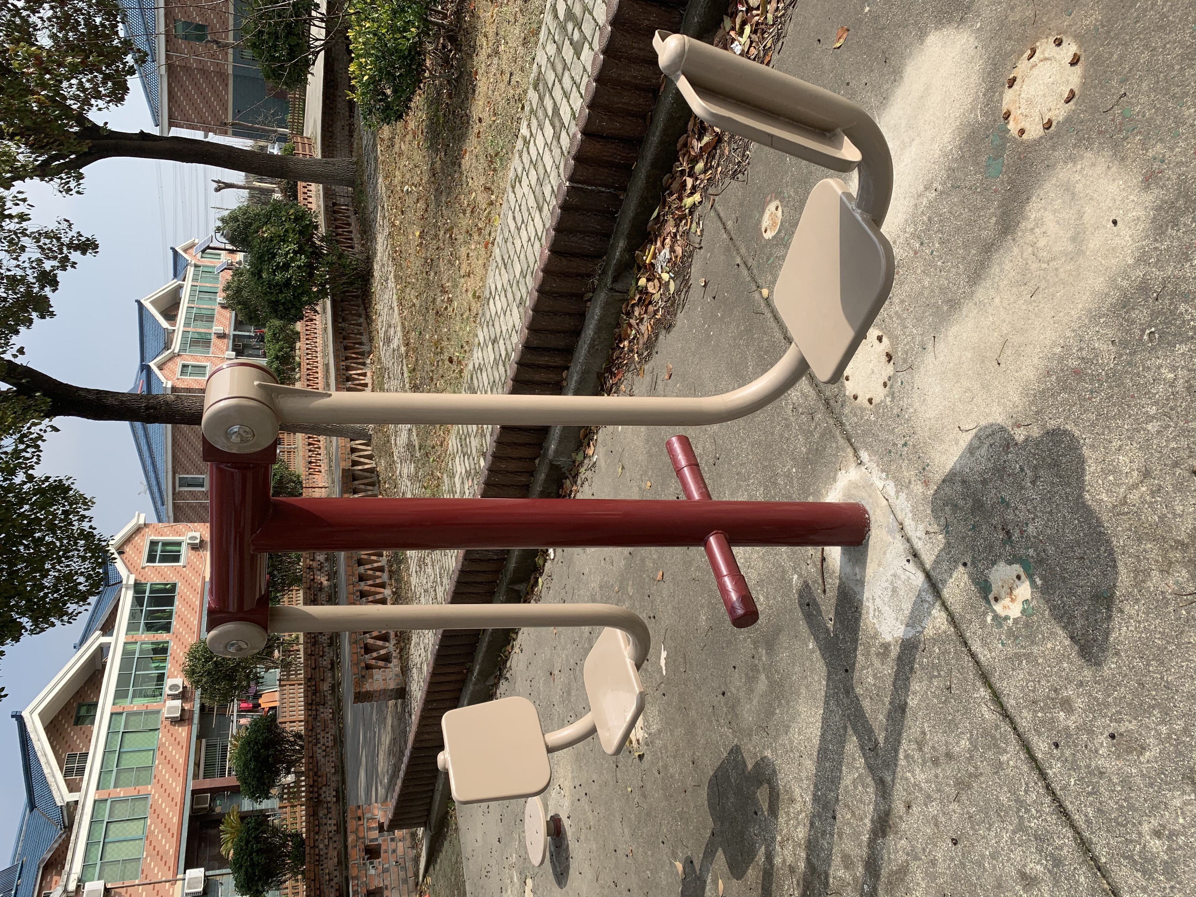 雙人坐蹬器