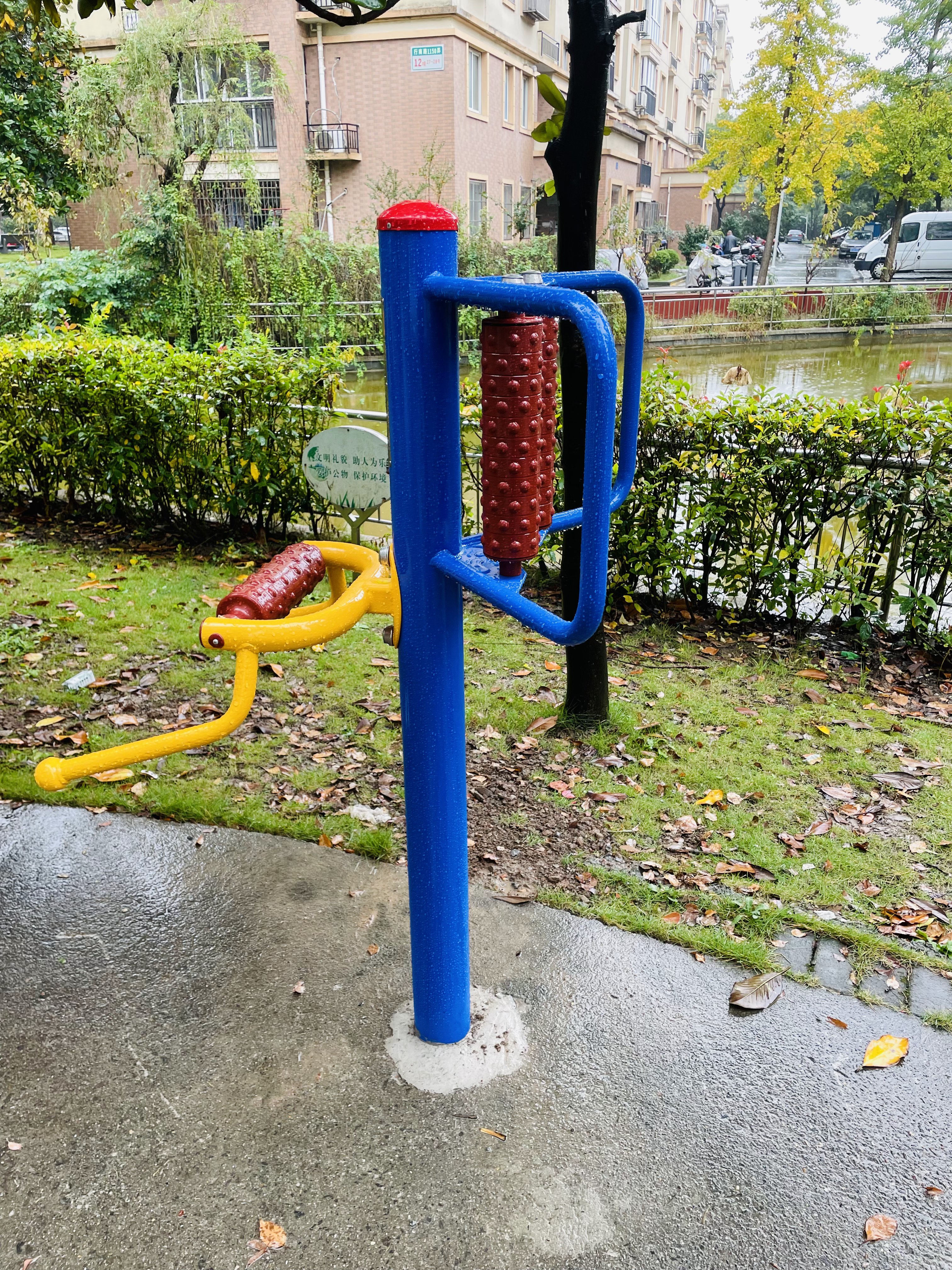 腰背按摩器