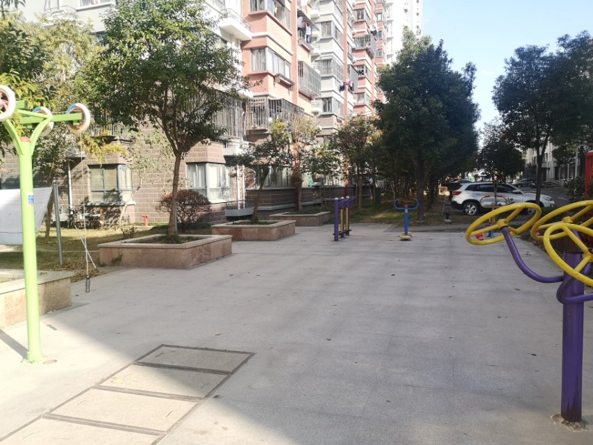 航瑞路459弄中心花園健身點(diǎn)