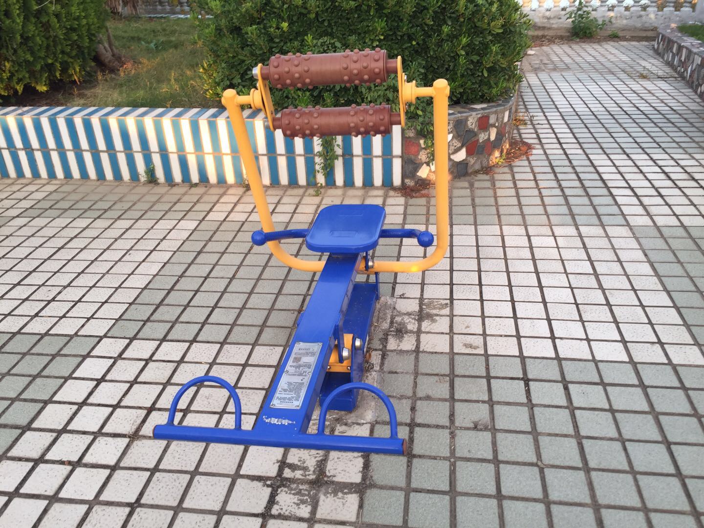 腹背屈伸訓練器