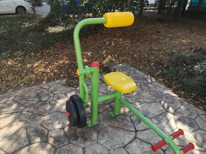 腹背鍛煉器